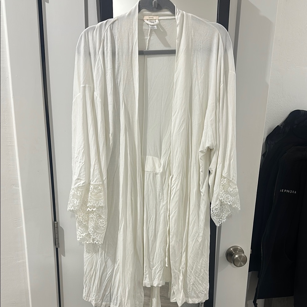 Eberjey White Lace Trim Robe